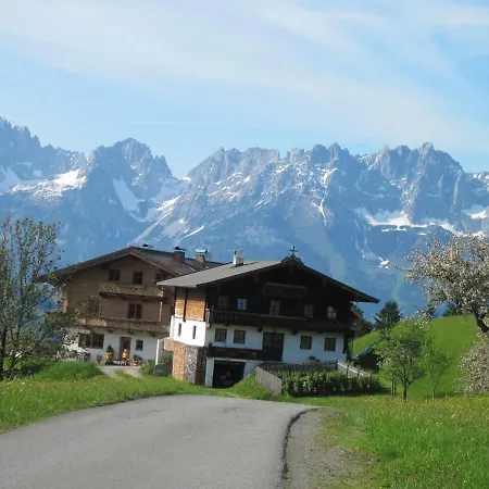 Bauernhof Hahnenkammblick
