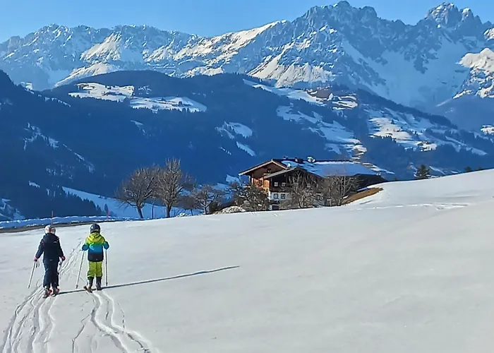 ファームステイ Hahnenkammblick